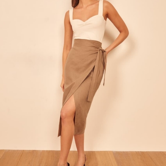 NEW Reformation Florence Linen Wrap Skirt Large - Picture 2 of 9